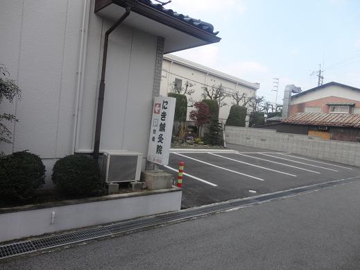 �I���@�������鑤����̒��ԏ�S�̎ʐ^