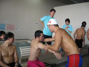 �R�[�`���󂯂Ă���Ǘ��l�ƌ㓡����̎ʐ^